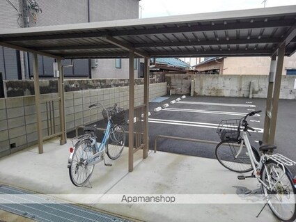 ブラウニーテラス[1R/32.8m2]の内装2