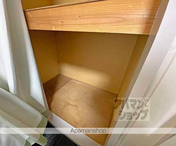 アーモンビルの内装写真