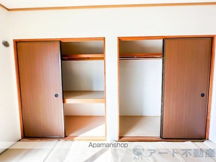 フレンドリーハイツ日野　Ｂ棟[3DK/56.1m2]の収納