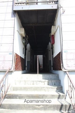 平安マンションの玄関写真