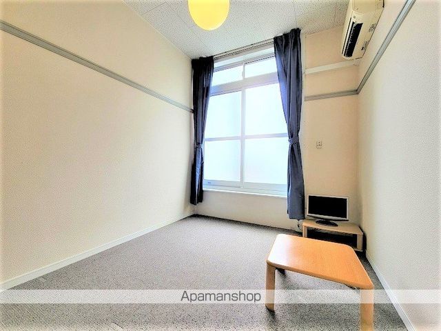 レオパレス菱屋西の内装写真