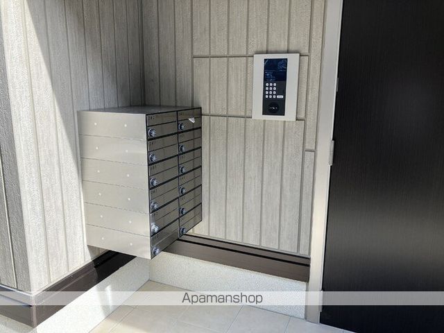 DーROOM穴川IIIの玄関写真