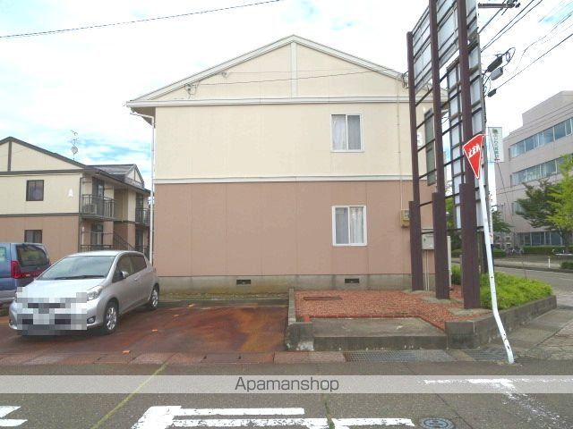 ぱれすよつやの外観写真
