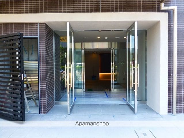 レジディア中延IIの玄関写真