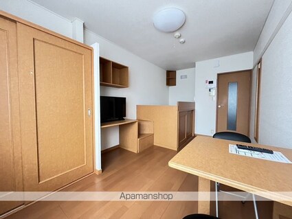 レオパレスＧａｔｅｓＭｉｌｌｓ[1K/22.35m2]のリビング・居間