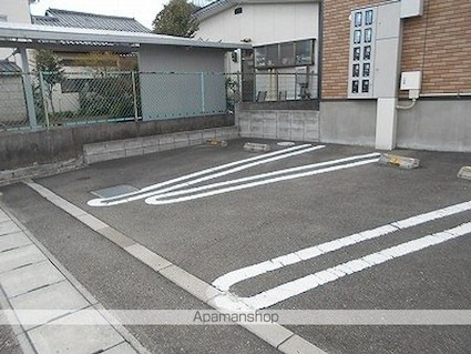 レオネクストアメニティささきの[1K/20.75m2]の駐車場