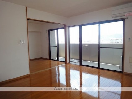 シャオリーコート[3LDK/70.28m2]の内装1