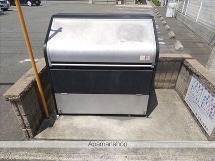 和歌山県和歌山市北中島１丁目[1LDK/45.07m2]の共用部2