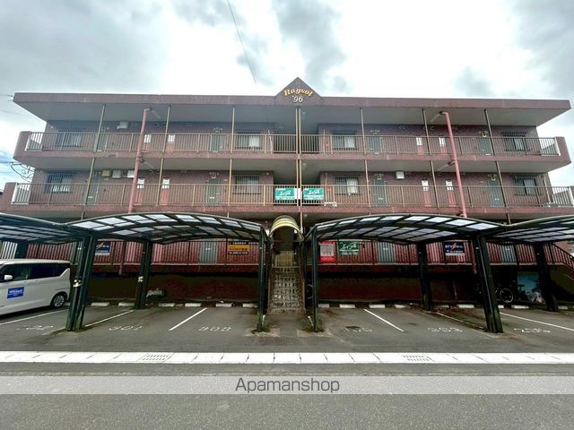レイソル96の玄関写真