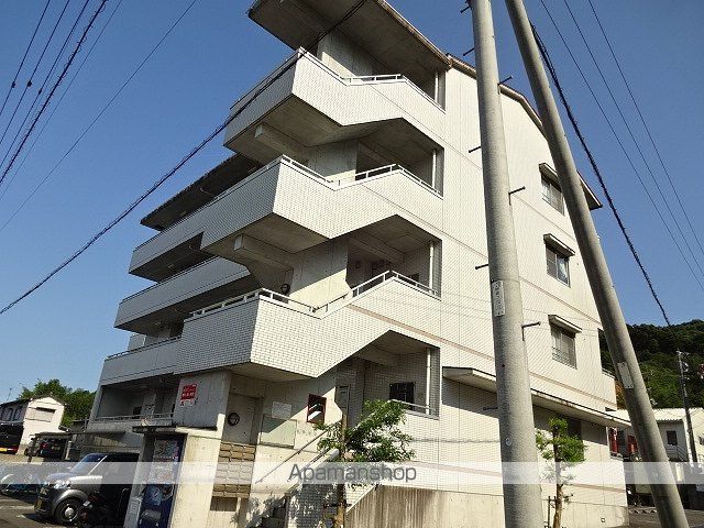 とさでん交通伊野線 宮の奥駅 徒歩1分 4階建 築23年の外観写真