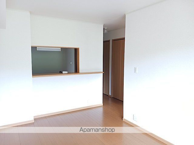 グランソレイユKO IIIの内装写真