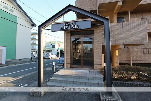 CUSTOM中島の外観写真