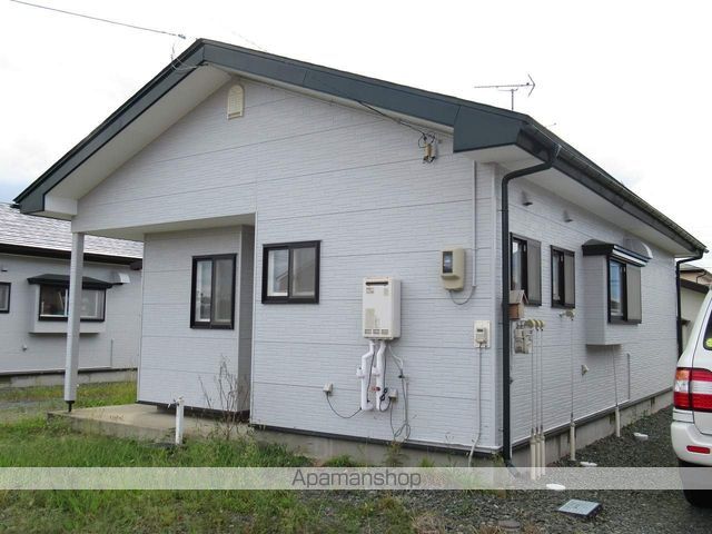 detached 岩手県滝沢市葉の木沢山413-7
地図を見る