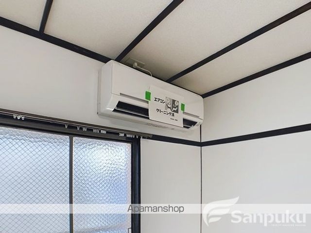 デファンドル山越の内装写真