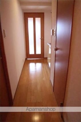 Ｔ’ｓマンション[1K/27.66m2]の玄関