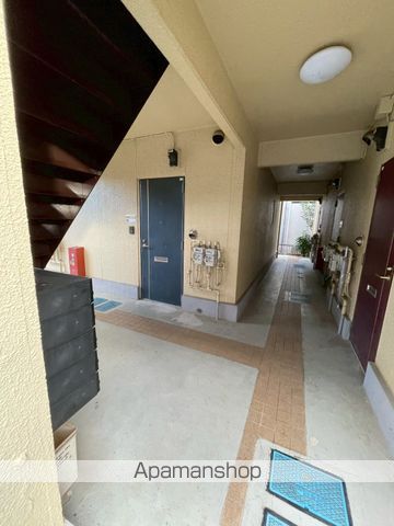 アネックス落合A棟の玄関写真