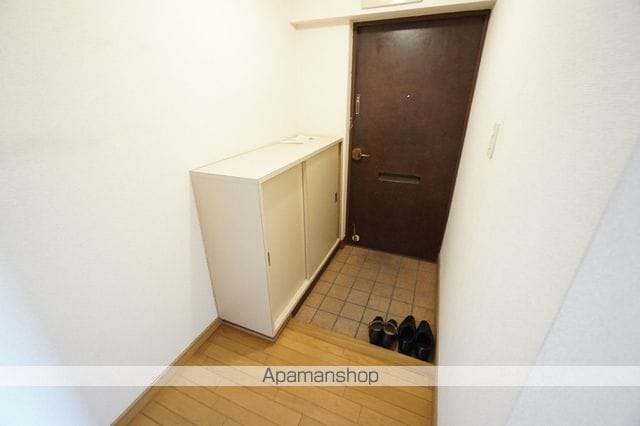 グリーンタウン東香里マンションA棟の内装写真
