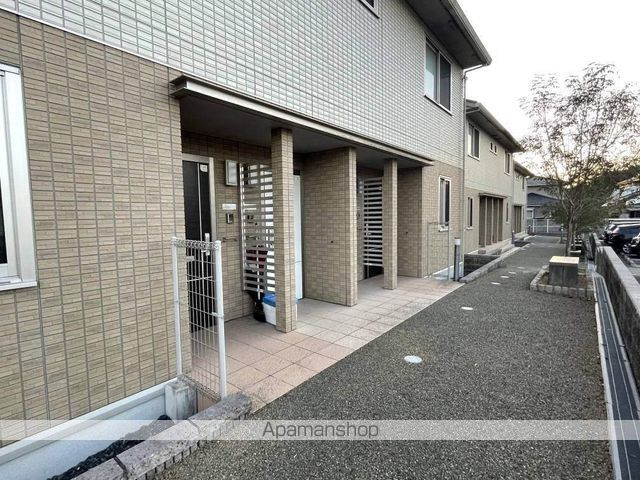 アンジュ ド ボヌール C棟の玄関写真