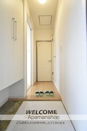 ファーストスクエア　Ｃ[1LDK/45.42m2]の玄関