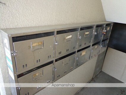 フラワーハイツ松岡[1K/26.4m2]の共用部3