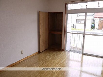 ドゥエル岩波[2DK/42.23m2]の収納