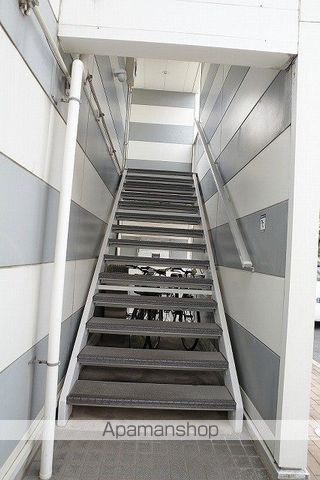 レオパレス望の玄関写真