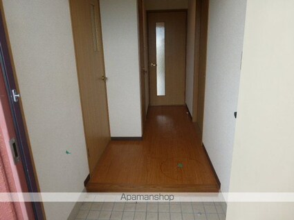 滋賀県野洲市冨波甲[2LDK/54m2]の玄関