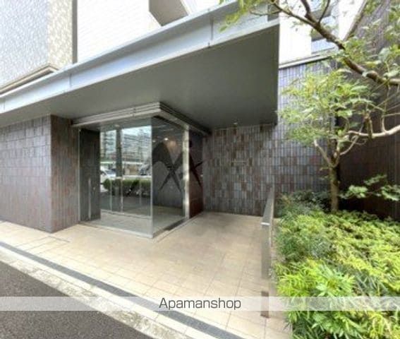 AーSTANDARD芝浦の玄関写真