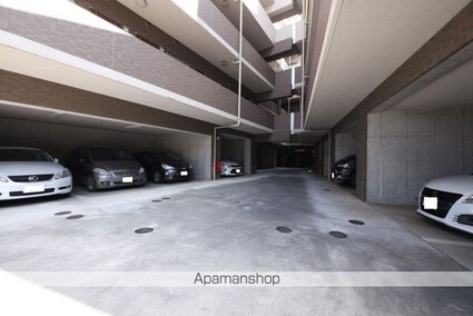 ＬＯＩＲＥ[1LDK/36.8m2]の駐車場