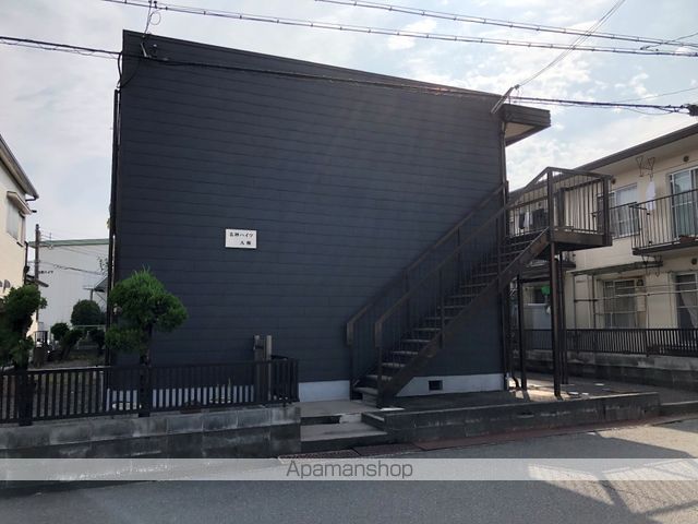 名神ハイツA棟の外観写真
