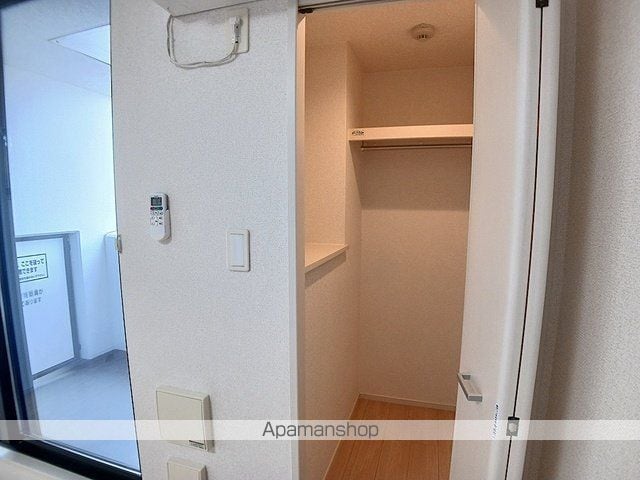 コレクト ライルの内装写真