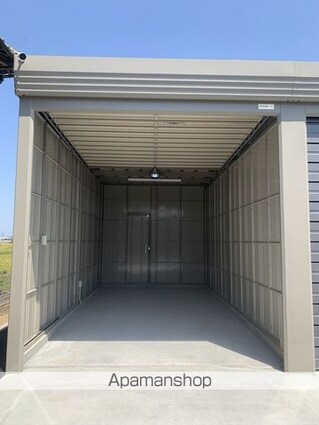 トムズガレージ[駐車場/16.56m2]のその他内装1