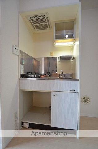 フォレスト東原の内装写真