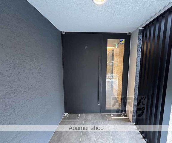 アドバンス京都烏丸町の外観写真