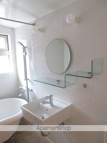 プチバトー[1R/26m2]の洗面所