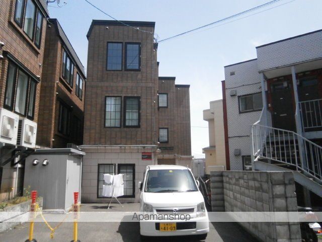 リッチタウン栄通六番館の外観写真