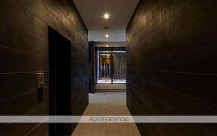 東京都新宿区市谷田町２丁目[2LDK/56.1m2]の共用部