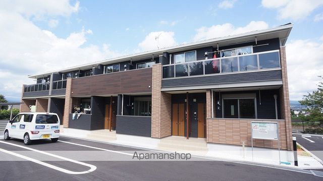 富士宮市 2階建 築9年の外観写真
