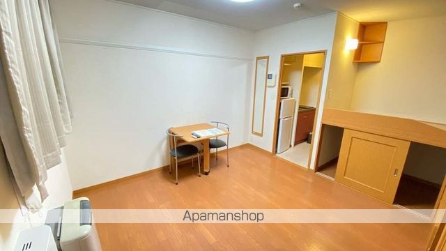 レオパレスW Westの内装写真