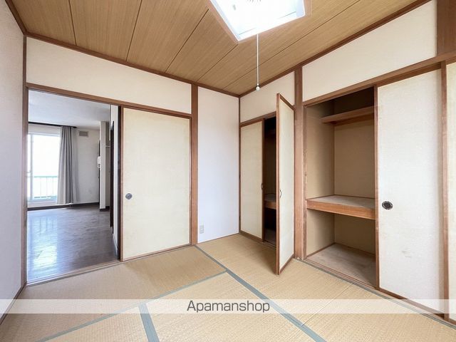 ウッドハウス追分の内装写真