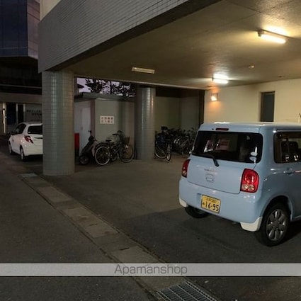 滋賀県栗東市霊仙寺１丁目[2LDK/72m2]の駐車場
