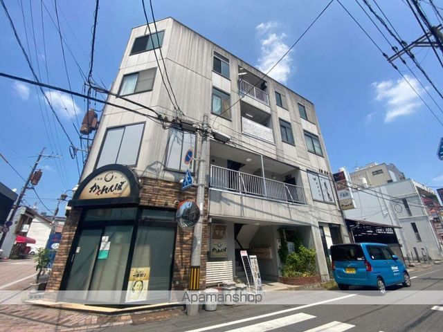ラセーヌビルの外観写真
