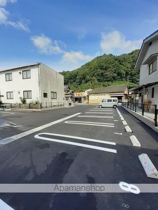 リバーグラスＡ[1LDK/44.49m2]の駐車場