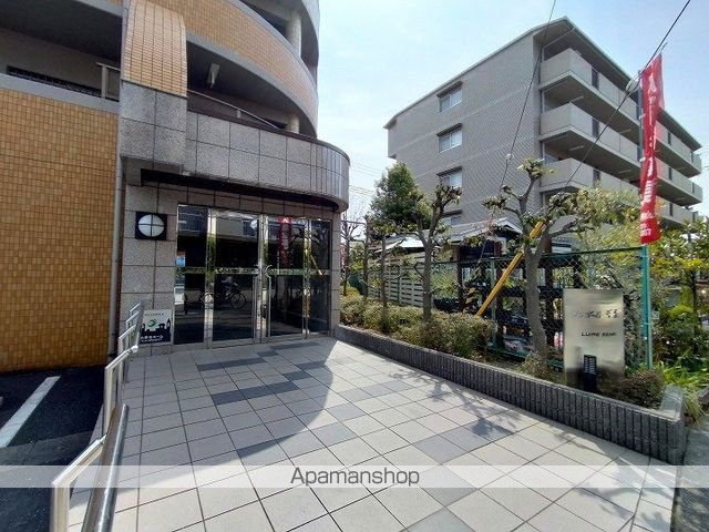 リュイール千里の玄関写真