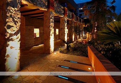 ロイヤルパークスシーサー[3LDK/111.6m2]の共用部2