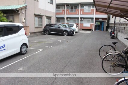 ダイヤコート新浜Ⅱ[1K/24.11m2]の駐車場