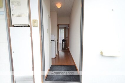 レオパレスＬａｔｉｎａ[1K/23.18m2]の玄関