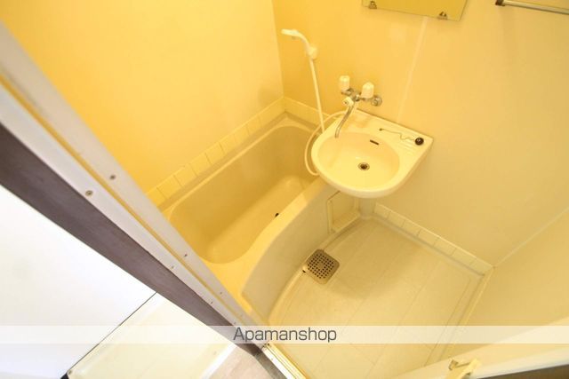 タクティ三津屋の内装写真