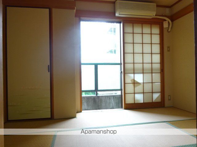 コンパーノ羽衣の内装写真