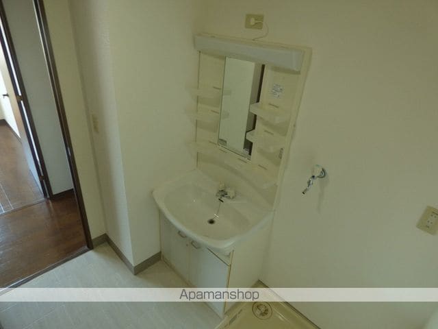 平野元町日興マンションの内装写真